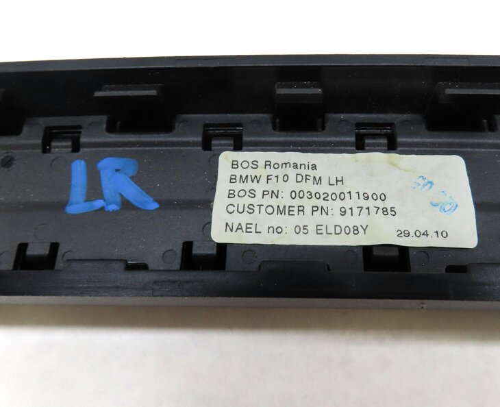 Thumbnail 6: 11-16 BMW 528i 535i 550i M5 ///M (F10) LEFT REAR DOOR VENT WINDOW PRIVACY SHADE