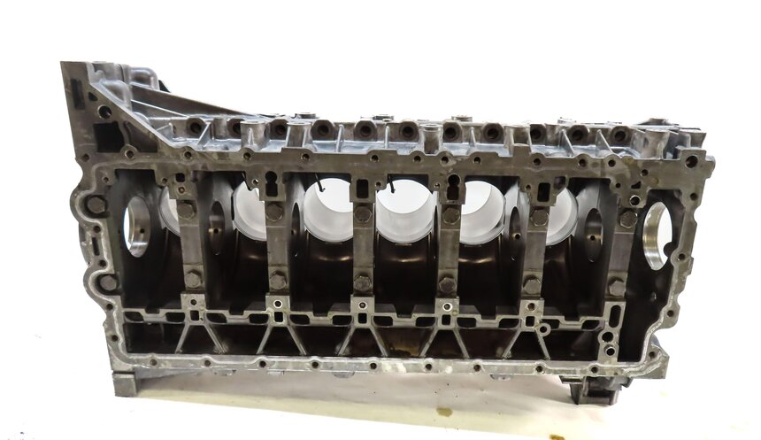 Thumbnail 5: 10-12 BMW 135i 335i 535i X3 X5 (E90 F10 E70 E71) 3.0L N55 ENGINE CYLINDER BLOCK