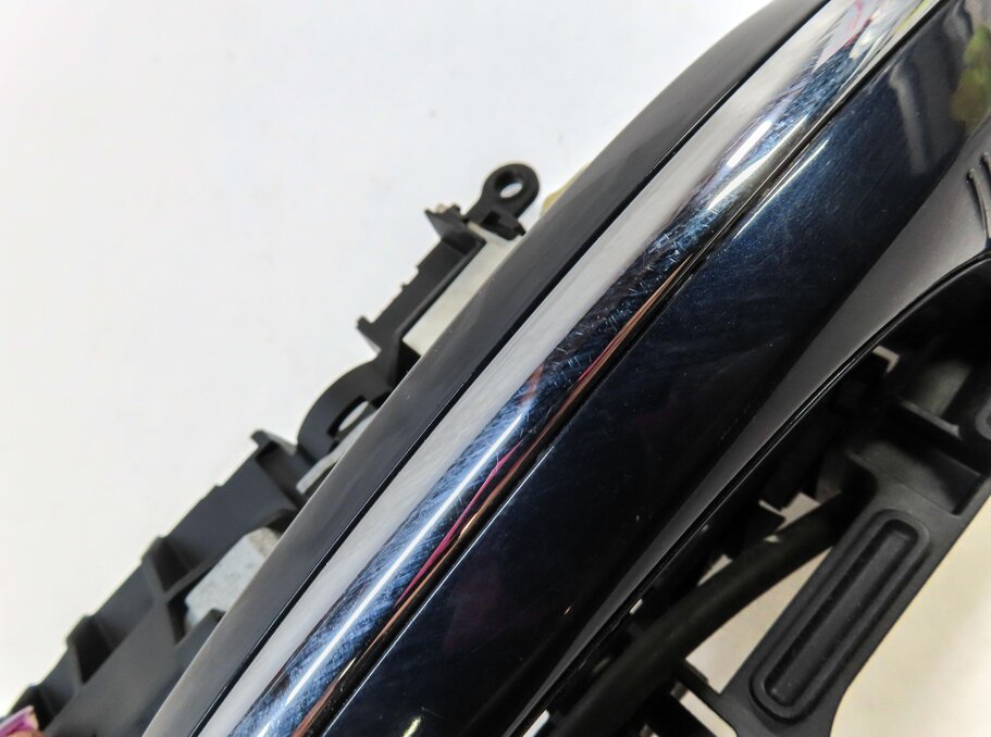Thumbnail 6: 09-19 BMW 5 6 7 SERIES (F01 F07 F10 F12) RIGHT FRONT COMFORT DOOR HANDLE (BLUE)