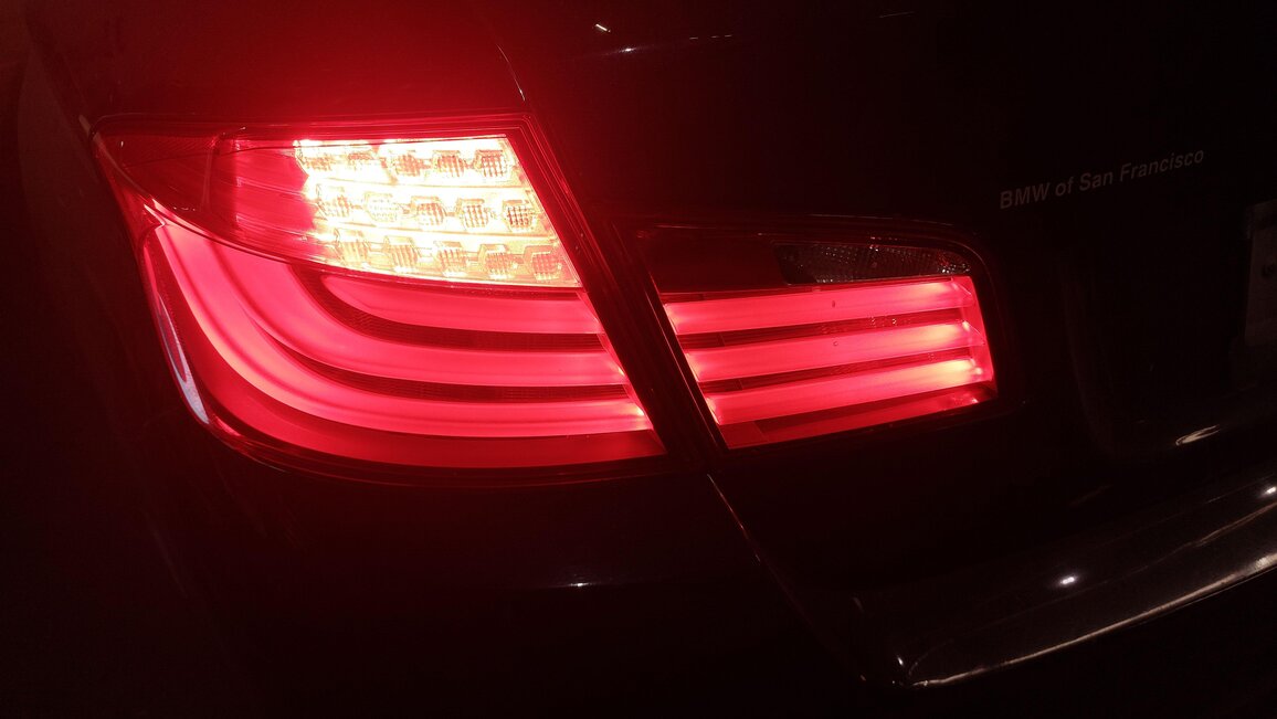 Thumbnail 2: 2011-2013 BMW 528i 535i 550i M5 (F10) LEFT REAR INNER TRUNK TAILLIGHT LIGHT LAMP