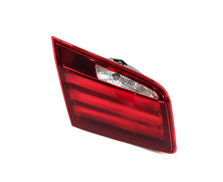 Thumbnail 3: 2011-2013 BMW 528i 535i 550i M5 (F10) LEFT REAR INNER TRUNK TAILLIGHT LIGHT LAMP
