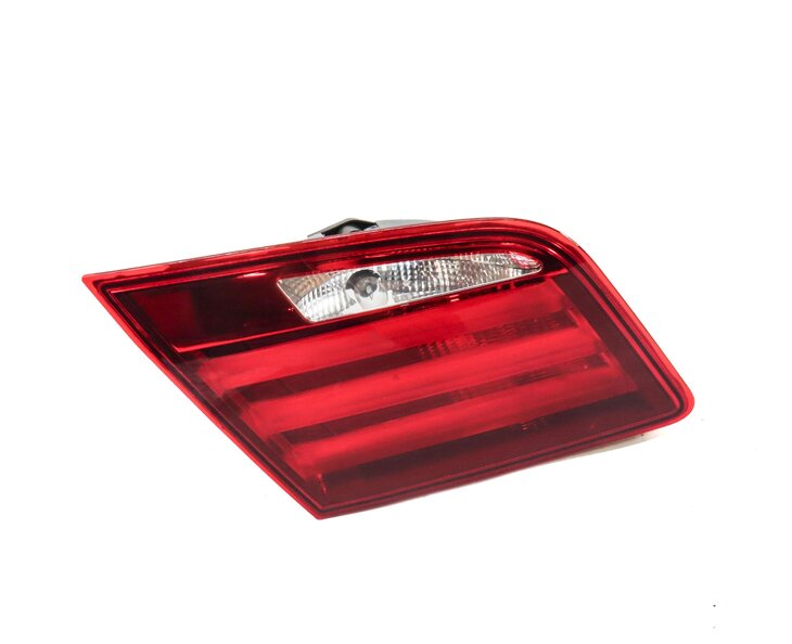Thumbnail 4: 2011-2013 BMW 528i 535i 550i M5 (F10) LEFT REAR INNER TRUNK TAILLIGHT LIGHT LAMP