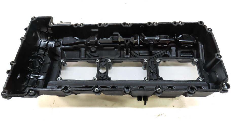 Thumbnail 6: 2010-2019 BMW 335i 435i 535i 740i X1 X3 X4 X5 X6 - 3.0L N55 ENGINE VALVE COVER