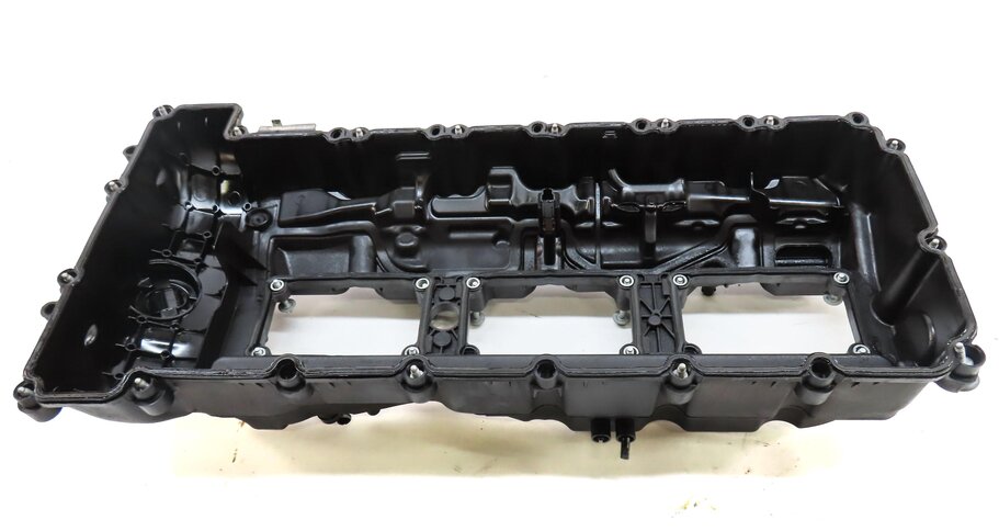 Thumbnail 7: 2010-2019 BMW 335i 435i 535i 740i X1 X3 X4 X5 X6 - 3.0L N55 ENGINE VALVE COVER