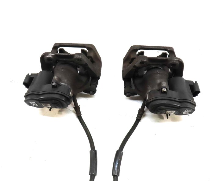 Thumbnail 5: 2011-2019 BMW 535i 550i 640i 650i (F06 F10) LEFT & RIGHT REAR BRAKE CALIPER SET2