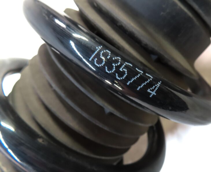 Thumbnail 8: 2011-2015 BMW 535i 550i (F10) RWD - FRONT LEFT & RIGHT STANDARD SHOCK STRUT SET