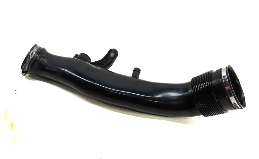 Thumbnail 1: 2011 BMW 535i (F10) 3.0L N55 TURBO ENGINE PIPE INTERCOOLER INDUCTION PIPE