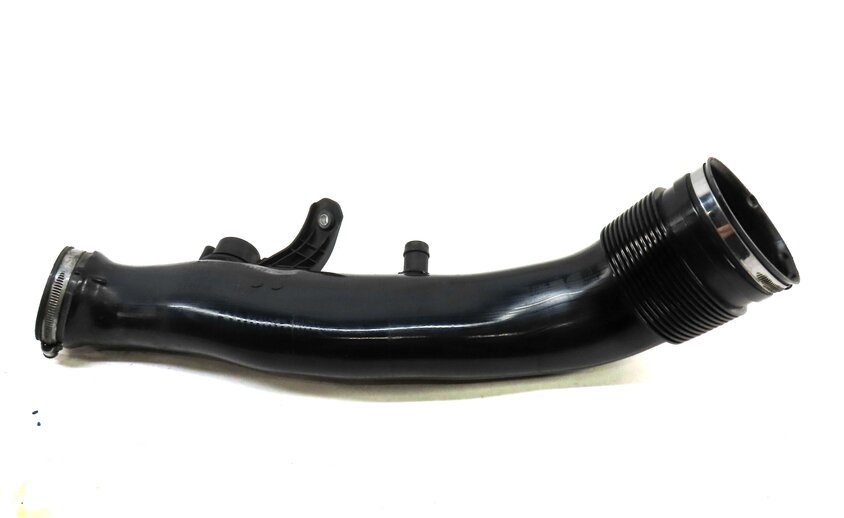 Thumbnail 2: 2011 BMW 535i (F10) 3.0L N55 TURBO ENGINE PIPE INTERCOOLER INDUCTION PIPE