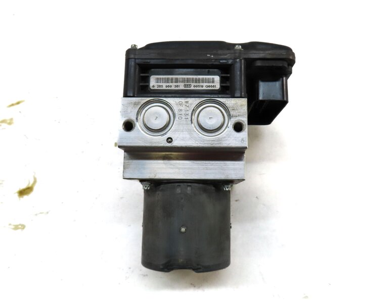 Thumbnail 4: 2011 BMW 528i 535i 550i (F10) RWD DSC - ANTI LOCK ABS BRAKE PUMP w/ MODULE