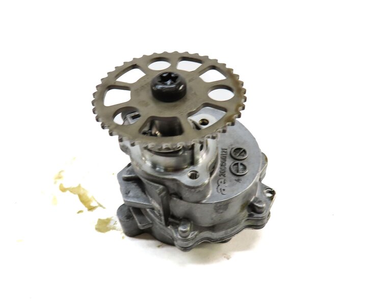 Thumbnail 4: 10-12 BMW 135i 335i 535i 640i X3 X5 X6 (E87 E90 E70) 3.0L N55 BRAKE VACUUM PUMP