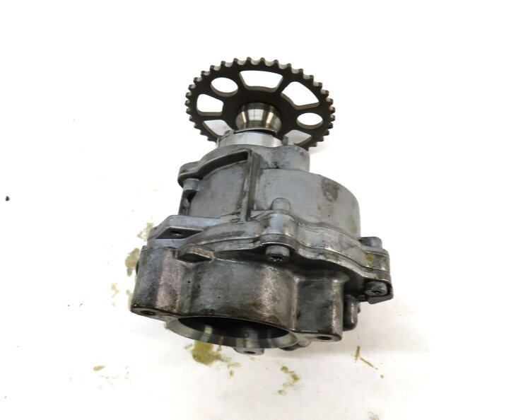 Thumbnail 7: 10-12 BMW 135i 335i 535i 640i X3 X5 X6 (E87 E90 E70) 3.0L N55 BRAKE VACUUM PUMP