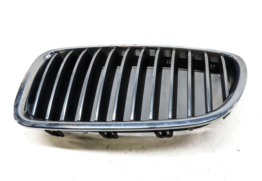 Thumbnail 4: 2011-2013 BMW 528i 535i 550i (F10) LEFT FRONT BUMPER AIR VENT GRILLE (CHROME)