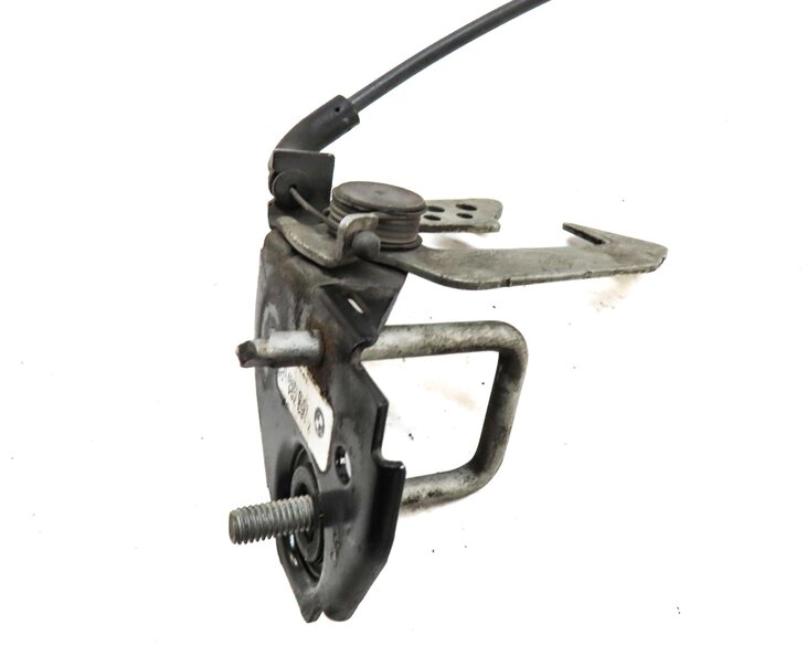 Thumbnail 6: 2011 BMW 535i F10 LEFT & RIGHT HOOD SAFETY CATCH HOOK SET2 & CABLE RELEASE LEVER