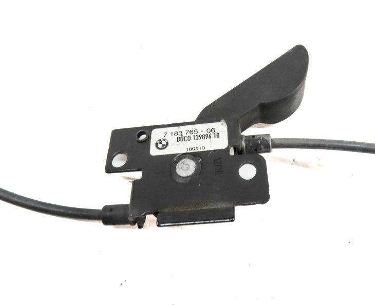 Thumbnail 9: 2011 BMW 535i F10 LEFT & RIGHT HOOD SAFETY CATCH HOOK SET2 & CABLE RELEASE LEVER