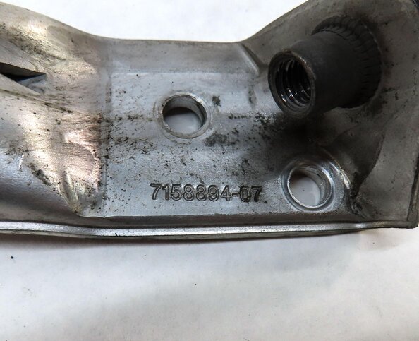 Thumbnail 6: 2011 BMW 535i (F10) FRONT BUMPER LEFT & RIGHT SUPPORT MOUNT BRACKET SET 2