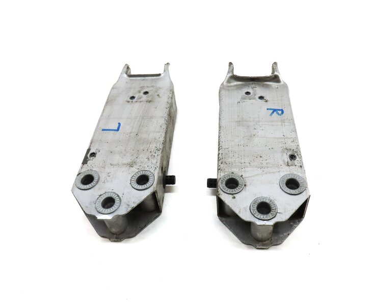 Thumbnail 2: 2011 BMW 535i (F10) FRONT BUMPER LEFT & RIGHT REINFORCEMENT MOUNT BRACKET SET 2