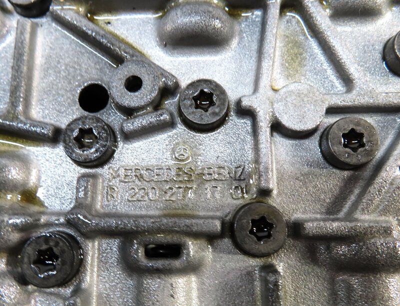 Thumbnail 6: 2007-2010 MERCEDES GL450 GL550 ML550 (X164) 722.9 TRANSMISSION VALVE BODY BLOCK