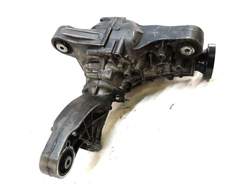 Thumbnail 3: 06-11 MERCEDES GL ML CLASS (W164 X164) FRONT DIFFERENTIAL GEAR CARRIER (3.70)