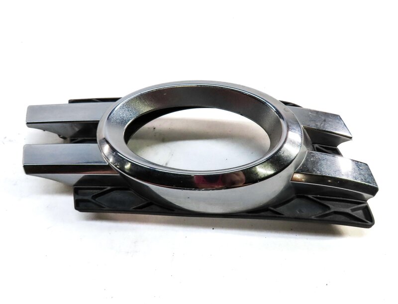 Thumbnail 2: 2008 MERCEDES GL450 X164 FRONT RIGHT LOWER BUMPER FOG LIGHT TRIM BLACK & SILVER