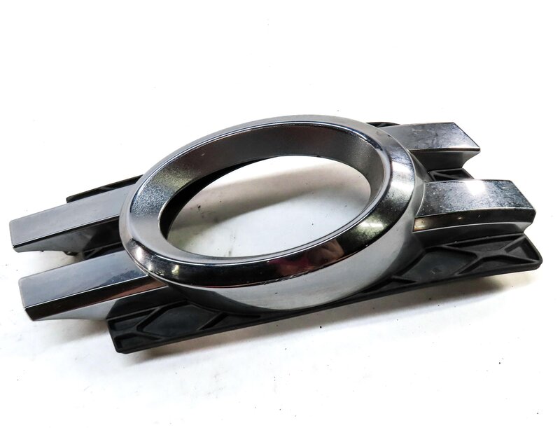 Thumbnail 3: 2008 MERCEDES GL450 X164 FRONT RIGHT LOWER BUMPER FOG LIGHT TRIM BLACK & SILVER