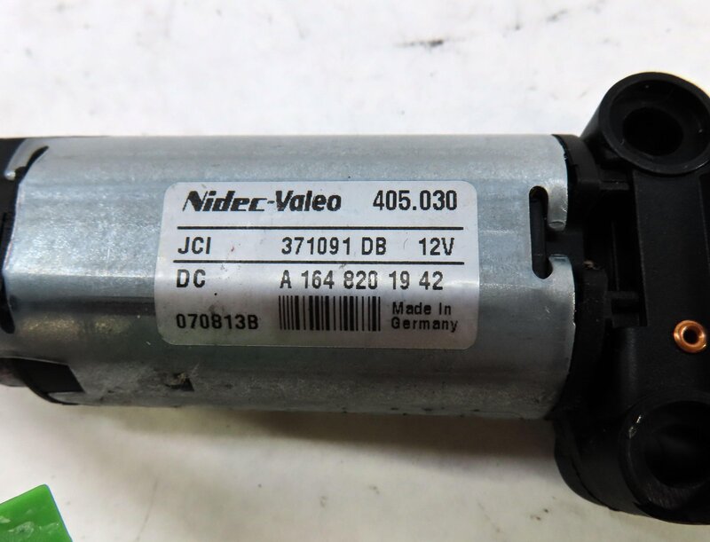 Thumbnail 6: 2008 MERCEDES GL450 (X164) REAR 3RD ROW LEFT SEAT ADJUST FOLD MOTOR 1648201942