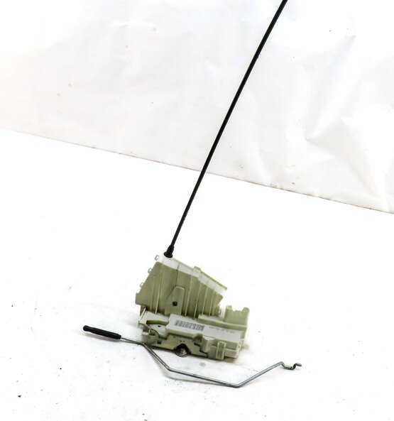 06-12 MERCEDES GL320 GL450 GL550 GL350 ML350 ML320 ML500 - LEFT FRONT DOOR LATCH