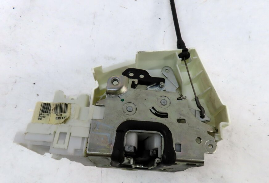 Thumbnail 6: 06-12 MERCEDES GL320 GL450 GL550 GL350 ML350 ML320 ML500 - LEFT FRONT DOOR LATCH