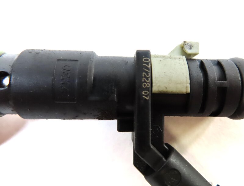 Thumbnail 5: 06-12 MERCEDES C E G GL ML S SL (W204 W212 W221 W164 X164) FUEL INJECTOR SET 8