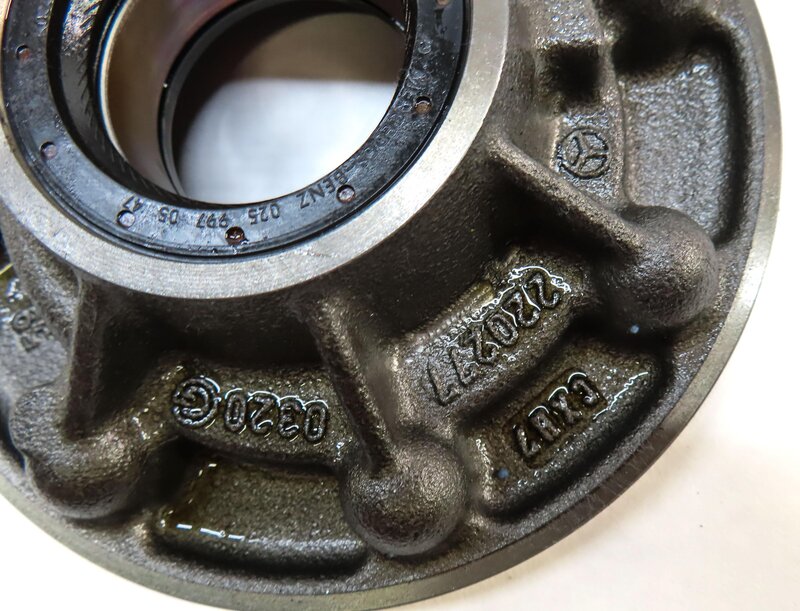 Thumbnail 4: 07-10 MERCEDES GL450 GL550 ML550 (X164) 722.9 AUTOMATIC TRANSMISSION OIL PUMP