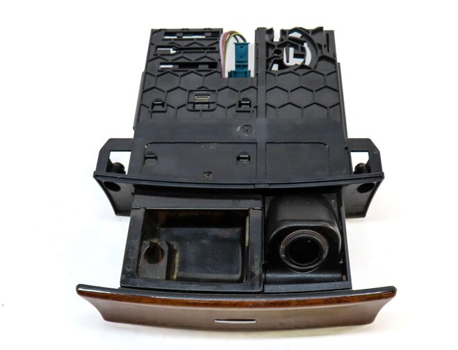 Thumbnail 8: 2008 MERCEDES GL450 (X164) DASH ASHTRAY & 12V SOCKET POP BIRDS EYE WOOD TRIM