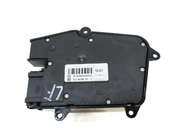 Thumbnail 5: 2008 MERCEDES GL450 (X164) FRONT LEFT SEAT ADJUST SWITCH w/ LUMBAR (BLACK)