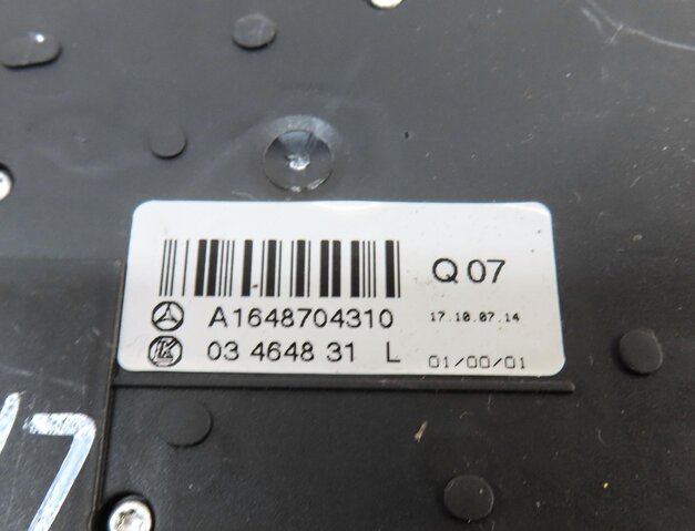 Thumbnail 6: 2008 MERCEDES GL450 (X164) FRONT LEFT SEAT ADJUST SWITCH w/ LUMBAR (BLACK)