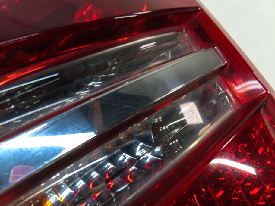Thumbnail 7: 07-09 MERCEDES BENZ GL320 GL450 GL550 (X164) RIGHT TAILLIGHT BRAKE LIGHT LAMP