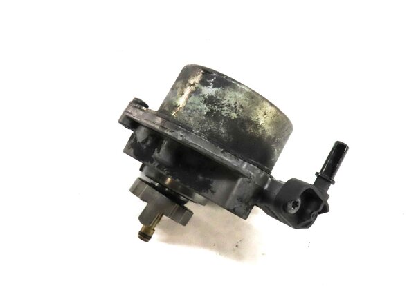 Thumbnail 1: 2010-2019 RANGE ROVER SPORT LR4 JAGUAR XE XF XK - 3.0L / 5.0L BRAKE VACUUM PUMP