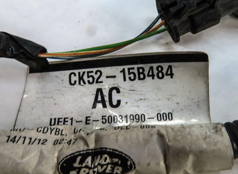 Thumbnail 4: 2013 RANGE ROVER (L405) REAR PARK ASSIST PDC SENSOR SET4 (BLACK) & WIRE HARNESS