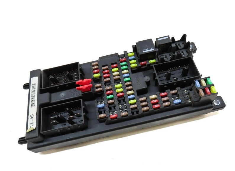 Thumbnail 3: 2013 RANGE ROVER (L405) FRONT RIGHT PASSENGER CABIN RELAY FUSE BOX CPLA14F041AD