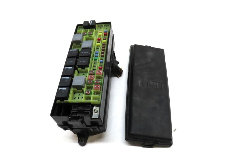 Thumbnail 2: 13-18 RANGE ROVER (L405) 5.0L AJ133 / 5.0L AJ133 SUPERCHARGED ENGINE FUSE BOX