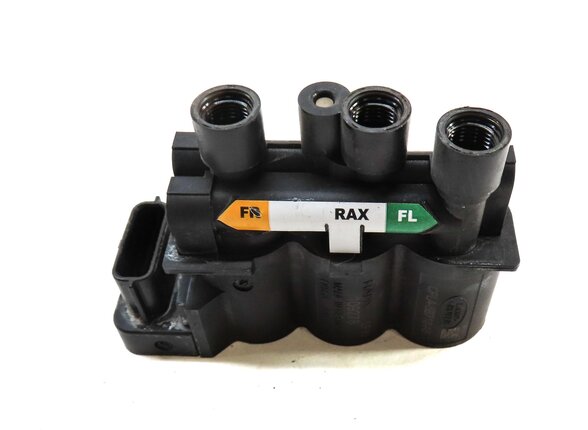 Thumbnail 4: 2013 LAND RANGE ROVER L405 REAR AIR SUSPENSION TRANSFER RELIEF VALVE CPLA5B710AB