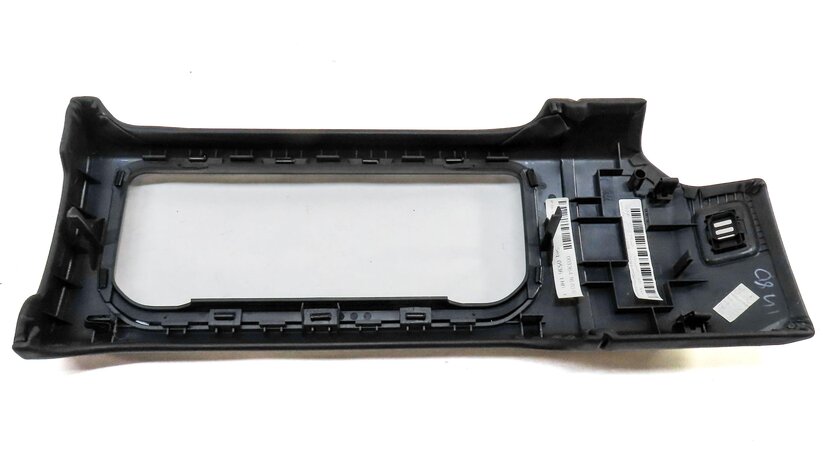 Thumbnail 6: 2013 LAND RANGE ROVER (L405) FRONT CENTER DASH DISPALY SCREEN TRIM (EBONY BLACK)
