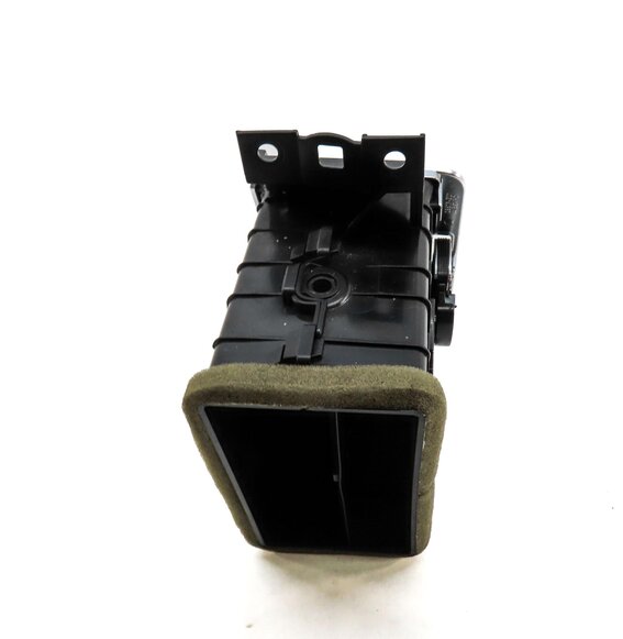 Thumbnail 4: 2013 LAND RANGE ROVER (L405) FRONT FAR LEFT DRIVER OUTER A/C HEATER AIR VENT