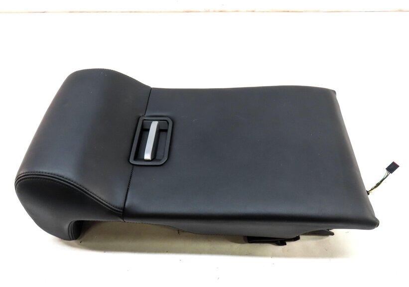 Thumbnail 4: 2013 LAND RANGE ROVER L405 REAR 2ND ROW SEAT FOLD DOWN ARMREST CUPHOLDER (BLACK)