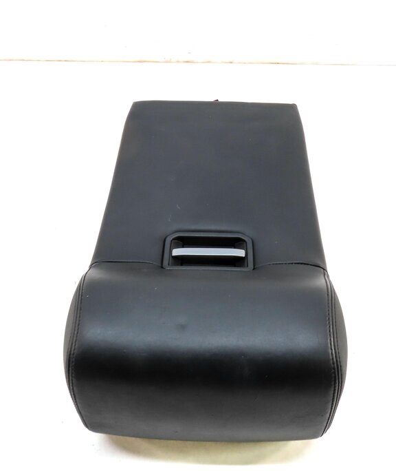 Thumbnail 5: 2013 LAND RANGE ROVER L405 REAR 2ND ROW SEAT FOLD DOWN ARMREST CUPHOLDER (BLACK)