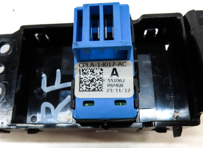 Thumbnail 6: 2013 LAND RANGE ROVER (L405) REAR RIGHT DOOR LOCK UNLOCK SWITCH BUTTON PANEL
