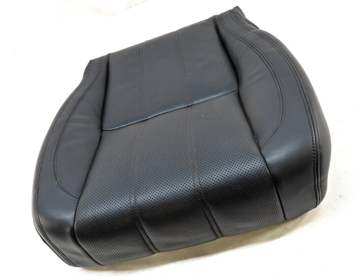 Thumbnail 3: 2013 LAND RANGE ROVER (L405) FRONT RIGHT LOWER HEATED SEAT CUSHION (EBONY BLACK)
