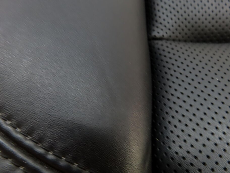 Thumbnail 8: 2013 LAND RANGE ROVER (L405) REAR 2ND ROW LEFT HEATED LOWER SEAT CUSHION (BLACK)