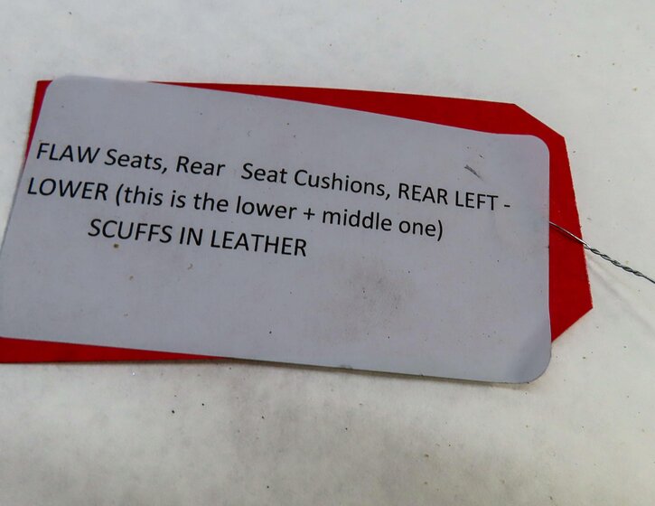 Thumbnail 9: 2013 LAND RANGE ROVER (L405) REAR 2ND ROW LEFT HEATED LOWER SEAT CUSHION (BLACK)