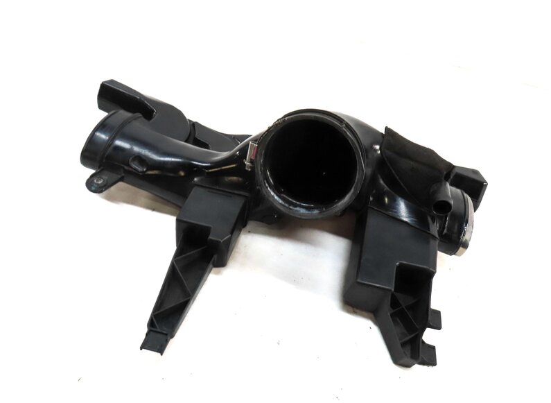 Thumbnail 1: 2013 LAND RANGE ROVER (L405) 5.0L SUPER ENGINE INTAKE RESONATOR TUBE CPLA6C700DA