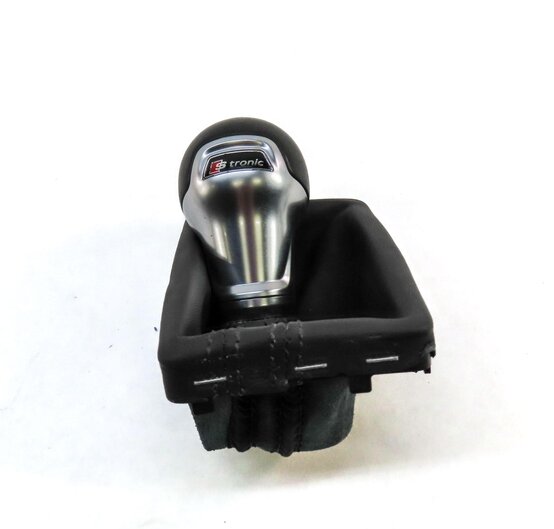 Thumbnail 2: 2016 AUDI A3 (8V) GEAR SHIFTER SHIF KNOB & BOOT ASSEMBLY (BLACK & SILVER)