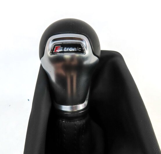 Thumbnail 4: 2016 AUDI A3 (8V) GEAR SHIFTER SHIF KNOB & BOOT ASSEMBLY (BLACK & SILVER)