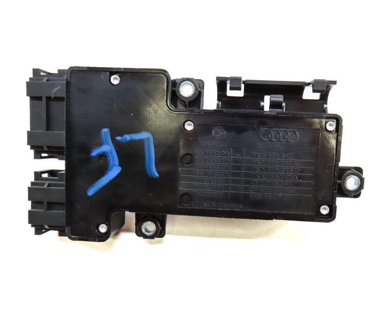 Thumbnail 9: 2016 AUDI A3 (8V) FRONT LEFT DRIVER SEAT ADJUST ADJUSTMENT SWITCH & LUMBAR BLACK